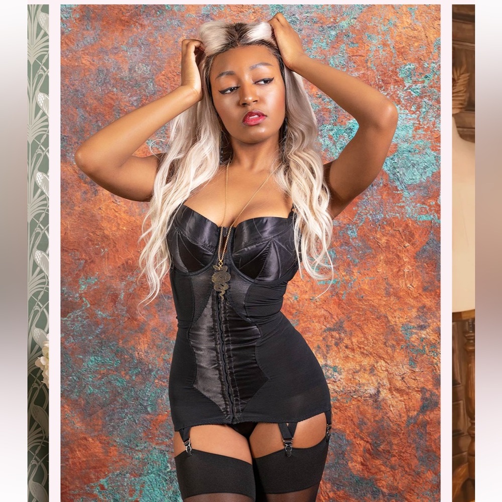 What Katie Did Corselette Glamour Nouveau